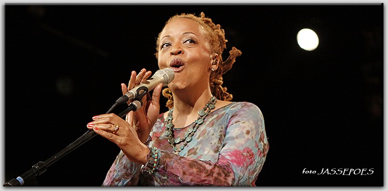 Cassandra Wilson  JASSEPOES