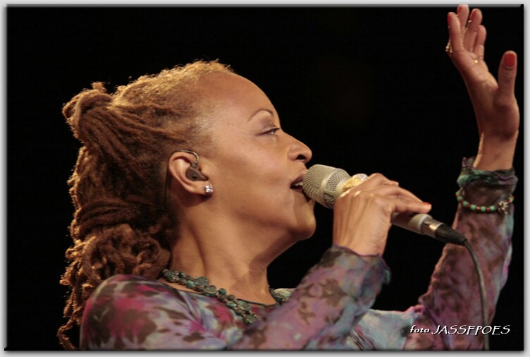 Cassandra Wilson  JASSEPOES